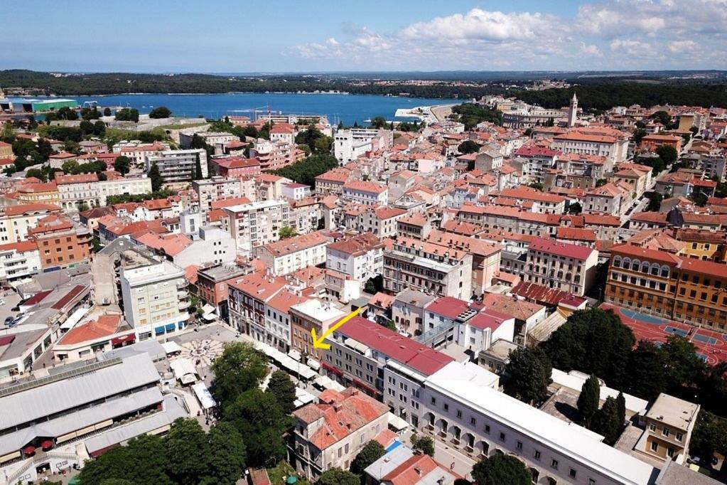 Markaat Apartment Pula Exterior foto